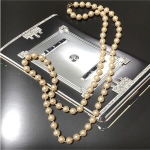 🌟 SALE $15 🌟 Vintage 1980’s Faux Glass Hand Knotted Champagne Pearl Necklace